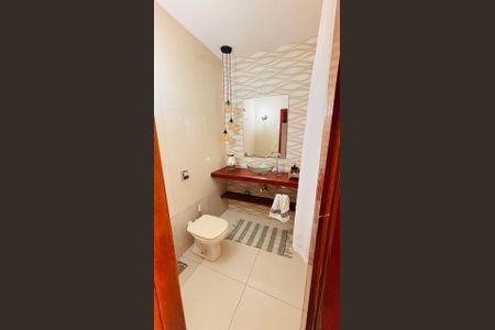 Casa à venda com 400m², 7 quartos e 4 vagasBanheiro