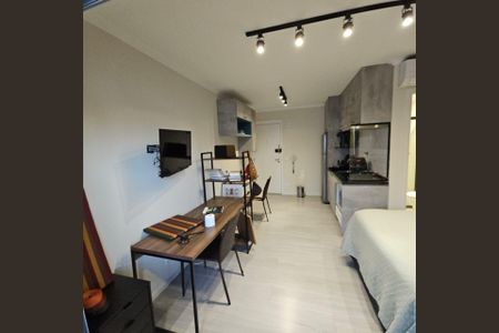 Apartamento para alugar com 26m², 1 quarto e sem vaga Apartamento para alugar com 26m², 1 quarto e sem vagaSala / Quarto