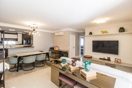 Sala  de apartamento à venda com 2 quartos, 110m² em Alphaville, Santana de Parnaíba