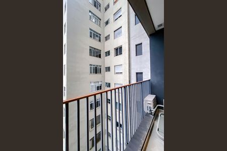 Studio para alugar com 26m², 1 quarto e sem vaga Studio para alugar com 26m², 1 quarto e sem vagaVaranda