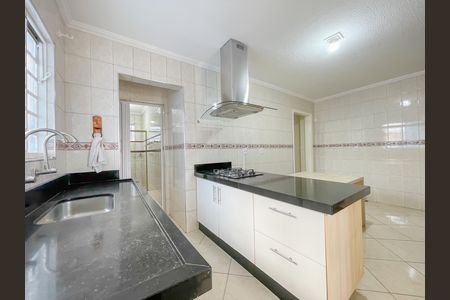Casa para alugar com 150m², 2 quartos e 2 vagas Casa para alugar com 150m², 2 quartos e 2 vagasCozinha