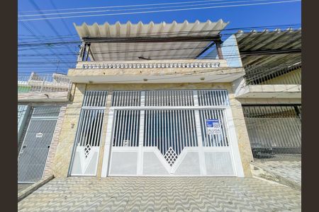 Casa para alugar com 150m², 2 quartos e 2 vagas Casa para alugar com 150m², 2 quartos e 2 vagasFachada