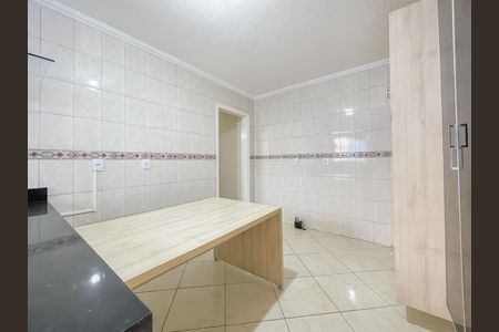Casa para alugar com 150m², 2 quartos e 2 vagas Casa para alugar com 150m², 2 quartos e 2 vagasCozinha