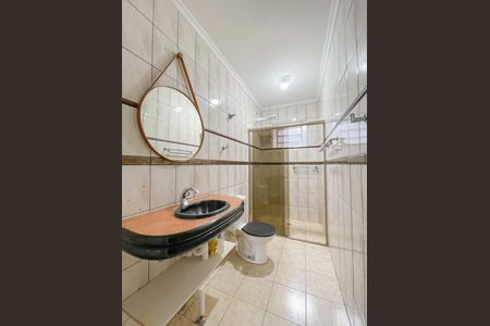 Casa para alugar com 150m², 2 quartos e 2 vagas Casa para alugar com 150m², 2 quartos e 2 vagasBanheiro