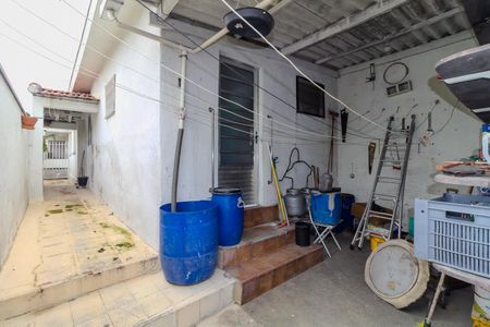 Casa à venda com 240m², 3 quartos e 2 vagas Casa à venda com 240m², 3 quartos e 2 vagasÁrea de Serviço