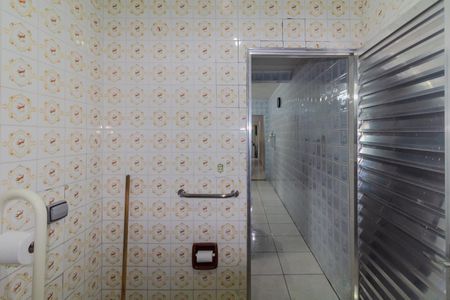 Casa à venda com 240m², 3 quartos e 2 vagas Casa à venda com 240m², 3 quartos e 2 vagasBanheiro 2