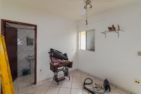 Casa à venda com 240m², 3 quartos e 2 vagas Casa à venda com 240m², 3 quartos e 2 vagasSuíte
