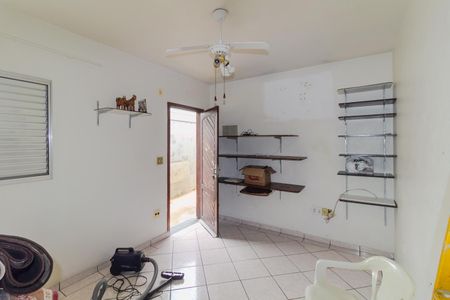 Casa à venda com 240m², 3 quartos e 2 vagas Casa à venda com 240m², 3 quartos e 2 vagasSuíte