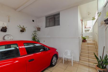 Casa à venda com 240m², 3 quartos e 2 vagas Casa à venda com 240m², 3 quartos e 2 vagasGaragem