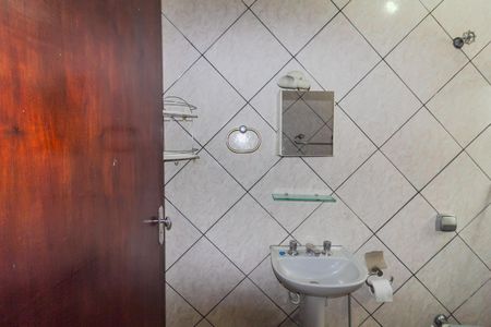 Casa à venda com 240m², 3 quartos e 2 vagas Casa à venda com 240m², 3 quartos e 2 vagasBanheiro da Suíte