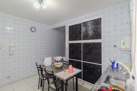 Casa à venda com 240m², 3 quartos e 2 vagas Casa à venda com 240m², 3 quartos e 2 vagasCozinha