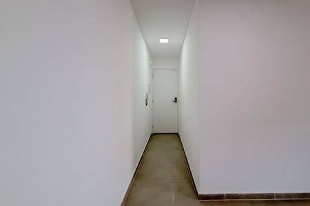 Studio para alugar com 33m², 1 quarto e sem vaga Studio para alugar com 33m², 1 quarto e sem vagaCozinha - Entrada