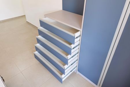 Studio para alugar com 33m², 1 quarto e sem vaga Studio para alugar com 33m², 1 quarto e sem vagaStudio - Armários