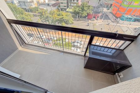 Studio para alugar com 33m², 1 quarto e sem vaga Studio para alugar com 33m², 1 quarto e sem vagaVaranda
