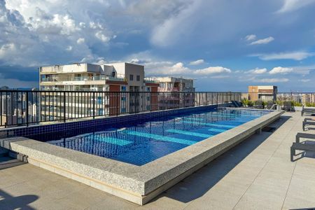 Studio para alugar com 33m², 1 quarto e sem vaga Studio para alugar com 33m², 1 quarto e sem vagaPiscina