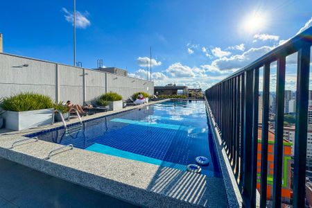 Studio para alugar com 33m², 1 quarto e sem vaga Studio para alugar com 33m², 1 quarto e sem vagaPiscina