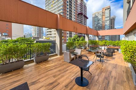 Studio para alugar com 33m², 1 quarto e sem vaga Studio para alugar com 33m², 1 quarto e sem vagaSalão de Festas