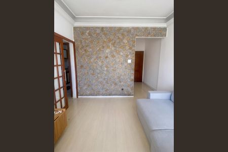 Apartamento à venda com 120m², 3 quartos e 1 vaga Apartamento à venda com 120m², 3 quartos e 1 vagaSala