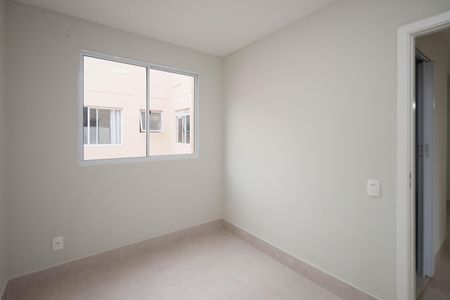Quarto 2 de apartamento para alugar com 2 quartos, 40m² em Jardim Recanto Verde, São Paulo