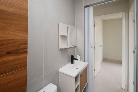 Apartamento à venda com 40m², 2 quartos e sem vaga Apartamento à venda com 40m², 2 quartos e sem vagaBanheiro
