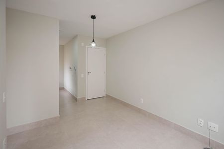 Sala de apartamento para alugar com 2 quartos, 40m² em Jardim Recanto Verde, São Paulo