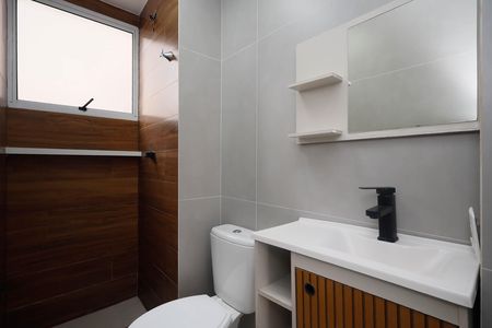 Apartamento à venda com 40m², 2 quartos e sem vaga Apartamento à venda com 40m², 2 quartos e sem vagaBanheiro