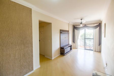 Sala  de apartamento para alugar com 2 quartos, 59m² em Jardim Tupanci, Barueri