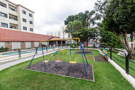 Apartamento para alugar com 59m², 2 quartos e 1 vaga Apartamento para alugar com 59m², 2 quartos e 1 vagaÁrea comum - Playground