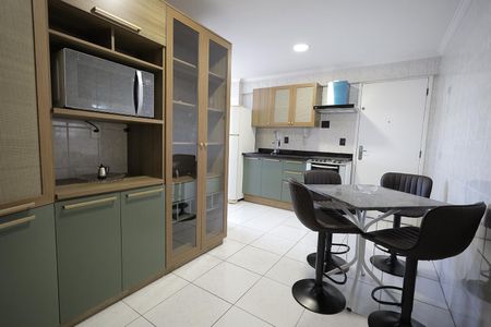 Apartamento para alugar com 97m², 2 quartos e 2 vagas Apartamento para alugar com 97m², 2 quartos e 2 vagasCozinha