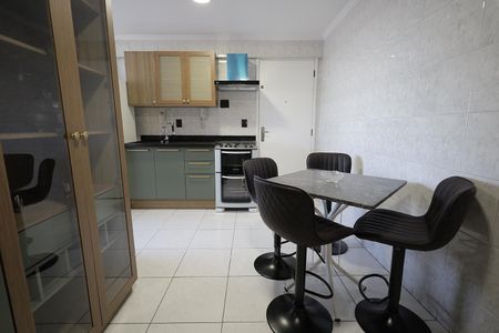 Apartamento para alugar com 97m², 2 quartos e 2 vagas Apartamento para alugar com 97m², 2 quartos e 2 vagasCozinha