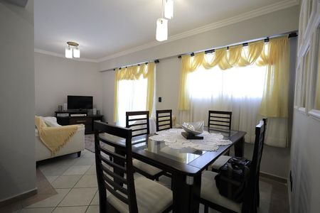 Apartamento para alugar com 97m², 2 quartos e 2 vagas Apartamento para alugar com 97m², 2 quartos e 2 vagasSala