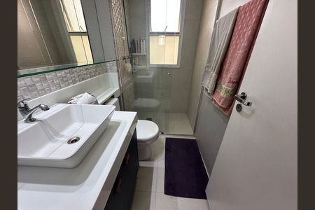 Apartamento à venda com 110m², 2 quartos e 2 vagas Apartamento à venda com 110m², 2 quartos e 2 vagasBanheiro da Suíte 2