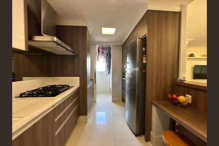 Apartamento à venda com 110m², 2 quartos e 2 vagas Apartamento à venda com 110m², 2 quartos e 2 vagasCozinha