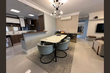 Apartamento à venda com 110m², 2 quartos e 2 vagas Apartamento à venda com 110m², 2 quartos e 2 vagasSala