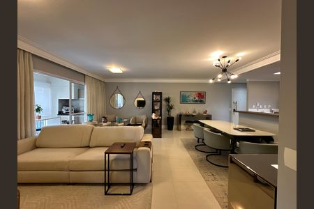 Apartamento à venda com 110m², 2 quartos e 2 vagas Apartamento à venda com 110m², 2 quartos e 2 vagasSala