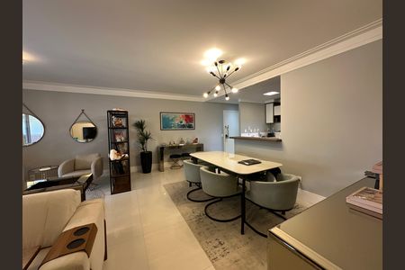 Apartamento à venda com 110m², 2 quartos e 2 vagas Apartamento à venda com 110m², 2 quartos e 2 vagasSala