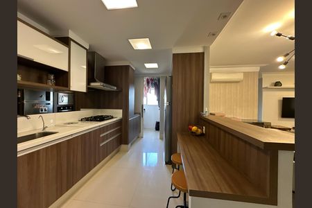 Apartamento à venda com 110m², 2 quartos e 2 vagas Apartamento à venda com 110m², 2 quartos e 2 vagasCozinha