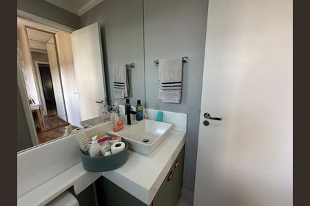 Apartamento à venda com 110m², 2 quartos e 2 vagas Apartamento à venda com 110m², 2 quartos e 2 vagasBanheiro da Suíte 1