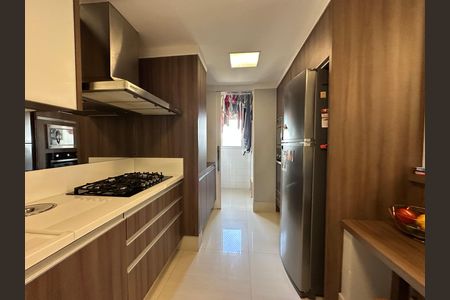 Apartamento à venda com 110m², 2 quartos e 2 vagas Apartamento à venda com 110m², 2 quartos e 2 vagasCozinha