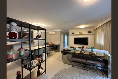 Apartamento à venda com 110m², 2 quartos e 2 vagas Apartamento à venda com 110m², 2 quartos e 2 vagasSala