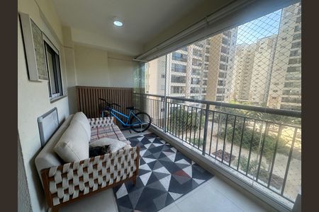 Apartamento à venda com 110m², 2 quartos e 2 vagas Apartamento à venda com 110m², 2 quartos e 2 vagasVaranda da Sala