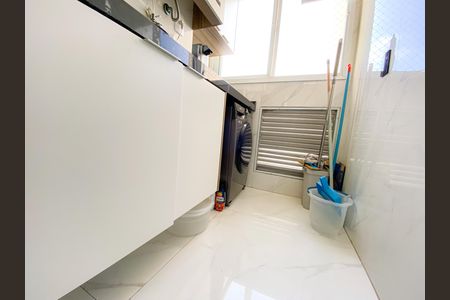 Apartamento à venda com 62m², 3 quartos e 1 vaga Apartamento à venda com 62m², 3 quartos e 1 vagaÁrea de Serviço