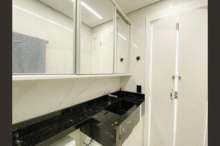 Apartamento à venda com 62m², 3 quartos e 1 vaga Apartamento à venda com 62m², 3 quartos e 1 vagaBanheiro Social