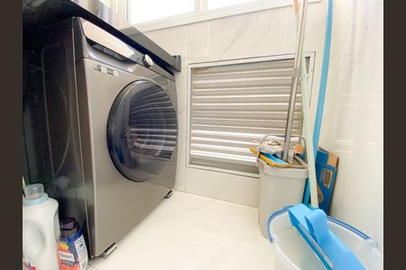 Apartamento à venda com 62m², 3 quartos e 1 vaga Apartamento à venda com 62m², 3 quartos e 1 vagaÁrea de Serviço