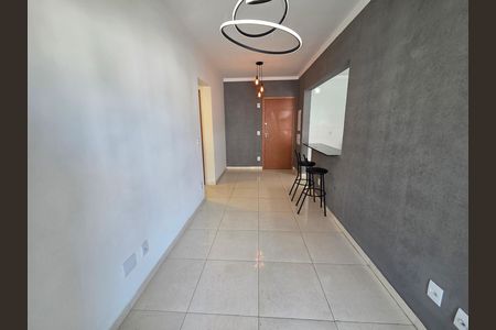 Apartamento para alugar com 65m², 2 quartos e 1 vagaSala