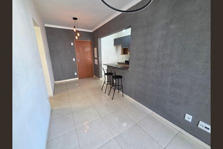 Sala de apartamento para alugar com 2 quartos, 65m² em Canto do Forte, Praia Grande