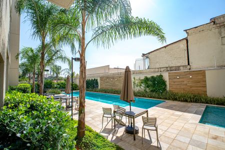 Apartamento para alugar com 39m², 2 quartos e 1 vaga Apartamento para alugar com 39m², 2 quartos e 1 vagaÁrea comum - Piscina