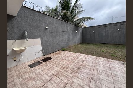 Casa de condomínio para alugar com 329m², 4 quartos e 3 vagas Casa de condomínio para alugar com 329m², 4 quartos e 3 vagasQuintal