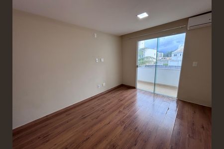 Casa de condomínio para alugar com 329m², 4 quartos e 3 vagas Casa de condomínio para alugar com 329m², 4 quartos e 3 vagasQuarto 3