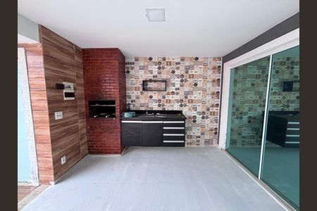 Casa de condomínio para alugar com 329m², 4 quartos e 3 vagas Casa de condomínio para alugar com 329m², 4 quartos e 3 vagasÁrea externa